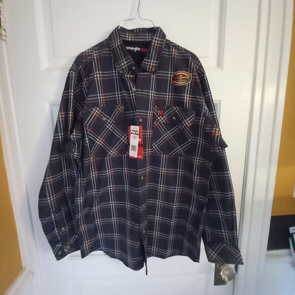 Nwt. WRANGLER  RIGGS med Ls Coton Plain Shirt